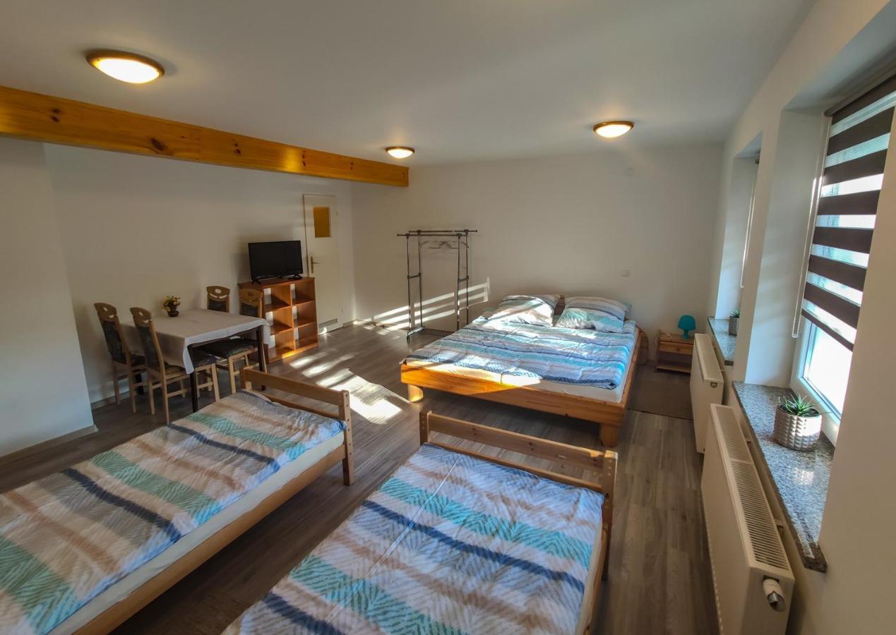 Koniczynka Hotel Sciegny Bagian luar foto