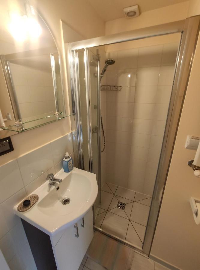 Koniczynka Hotel Sciegny Bagian luar foto